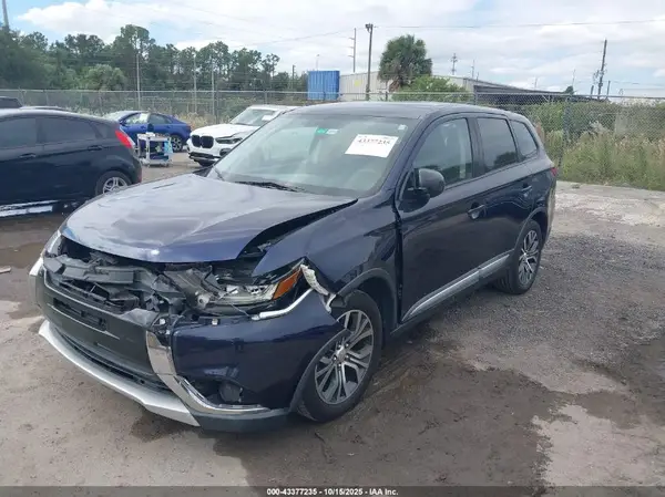 JA4AD2A37JZ060667 2018 MITSUBISHI OUTLANDER - Image 2