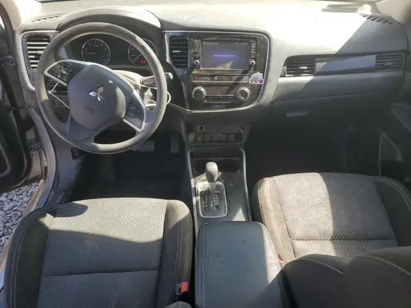 JA4AD2A37KZ007212 2019 MITSUBISHI OUTLANDER - Image 8