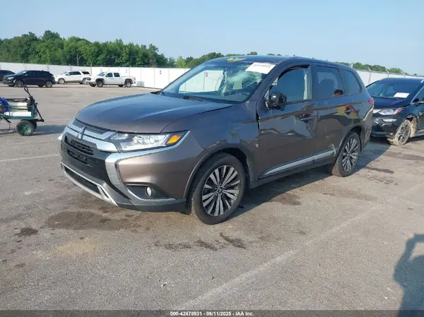JA4AD2A37KZ011812 2019 MITSUBISHI OUTLANDER - Image 2
