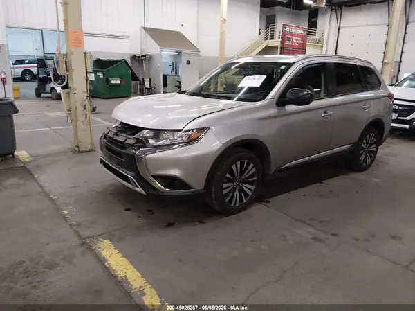 JA4AD2A37KZ012734 2019 MITSUBISHI OUTLANDER - Image 2