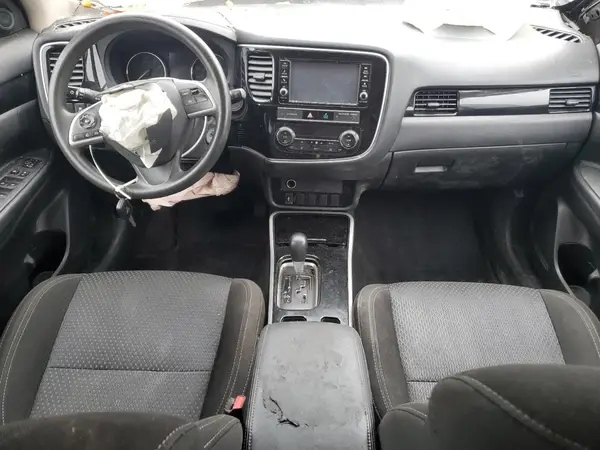 JA4AD2A37KZ015908 2019 MITSUBISHI OUTLANDER - Image 8