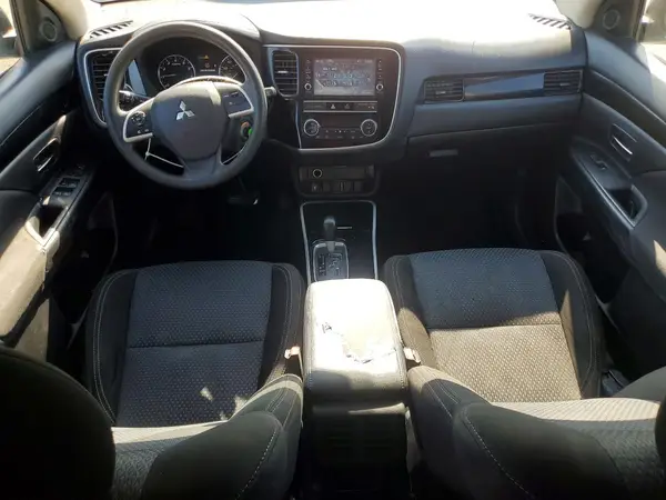 JA4AD2A37KZ017075 2019 MITSUBISHI OUTLANDER - Image 8