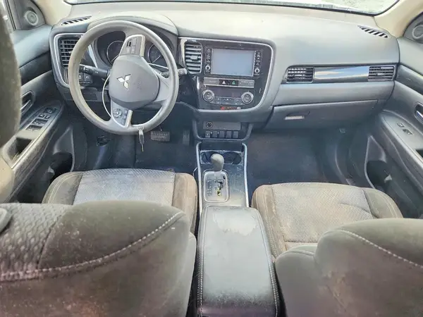 JA4AD2A37KZ028982 2019 MITSUBISHI OUTLANDER - Image 8