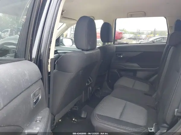 JA4AD2A37KZ049167 2019 MITSUBISHI OUTLANDER - Image 8