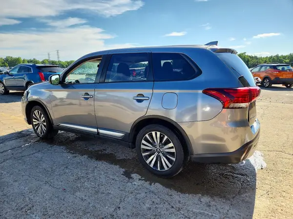 JA4AD2A37LJ001734 2020 MITSUBISHI OUTLANDER - Image 2