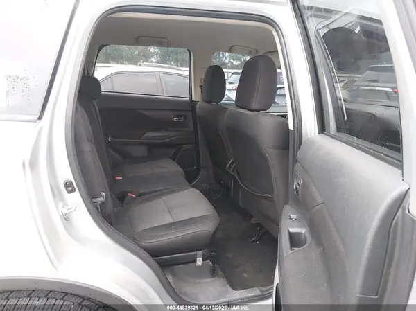 JA4AD2A37LZ006871 2020 MITSUBISHI OUTLANDER - Image 8