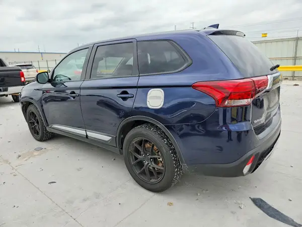 JA4AD2A37LZ008698 2020 MITSUBISHI OUTLANDER - Image 2