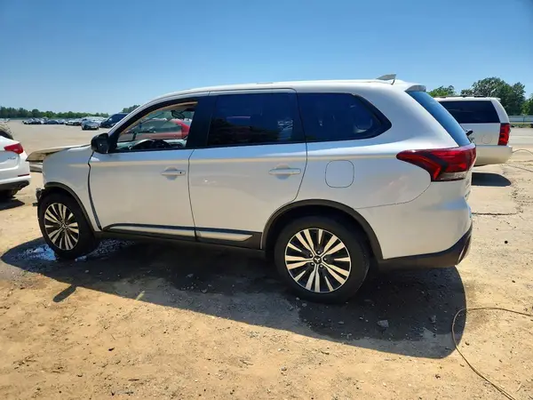 JA4AD2A37LZ014985 2020 MITSUBISHI OUTLANDER - Image 2