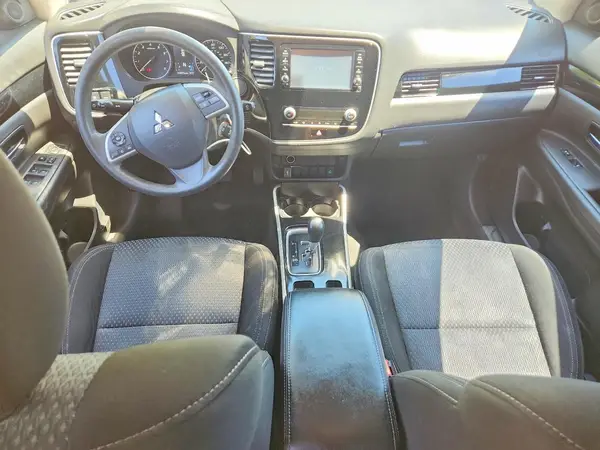 JA4AD2A37LZ014985 2020 MITSUBISHI OUTLANDER - Image 8