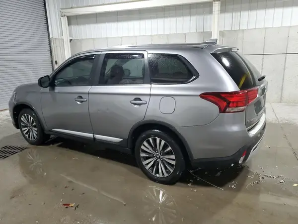 JA4AD2A37LZ046318 2020 MITSUBISHI OUTLANDER - Image 2