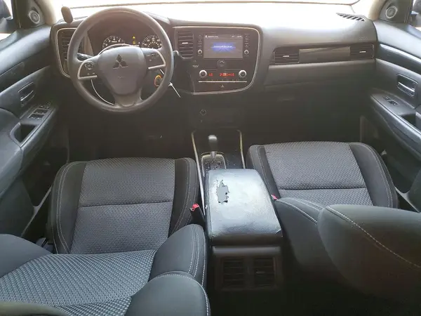 JA4AD2A37LZ046397 2020 MITSUBISHI OUTLANDER - Image 8