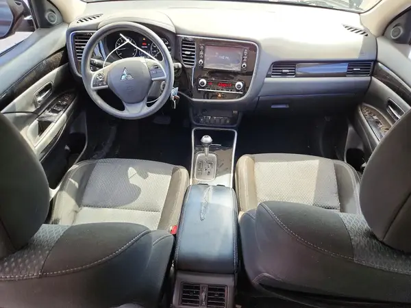 JA4AD2A37LZ047999 2020 MITSUBISHI OUTLANDER - Image 8
