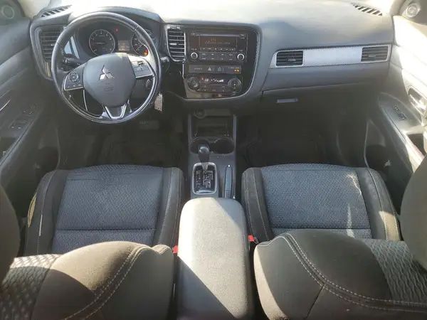 JA4AD2A38GZ008070 2016 MITSUBISHI OUTLANDER - Image 8