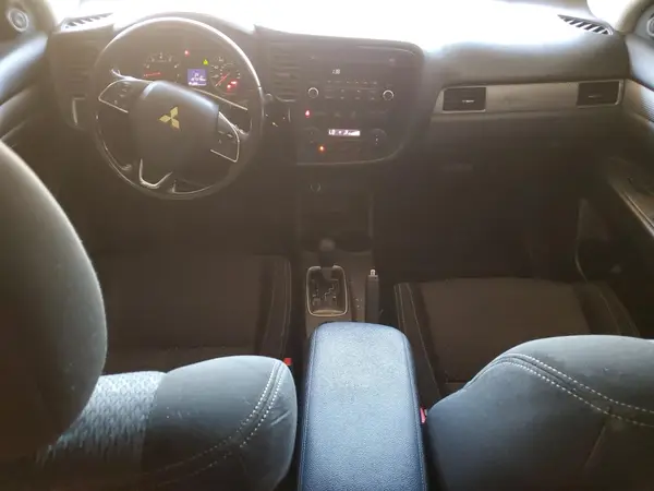 JA4AD2A38GZ010806 2016 MITSUBISHI OUTLANDER - Image 8