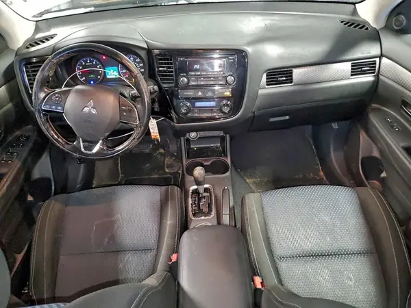 JA4AD2A38GZ031834 2016 MITSUBISHI OUTLANDER - Image 8