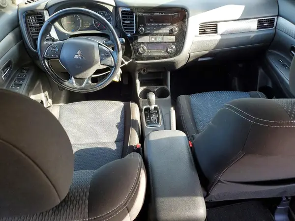JA4AD2A38GZ040050 2016 MITSUBISHI OUTLANDER - Image 8