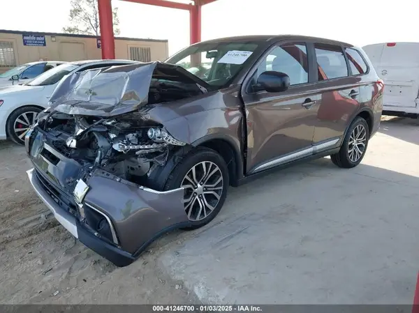 JA4AD2A38HZ010404 2017 MITSUBISHI OUTLANDER - Image 2