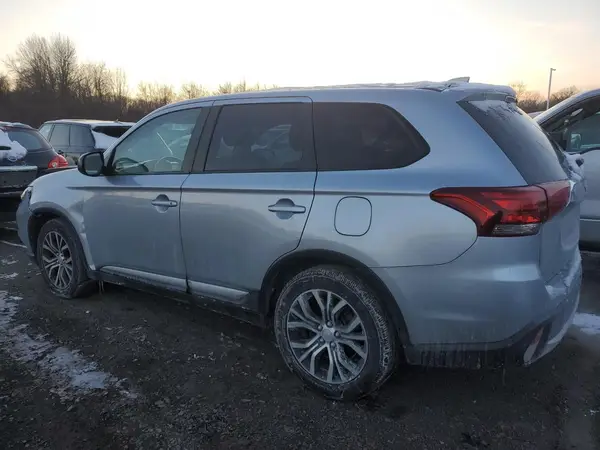 JA4AD2A38HZ011018 2017 MITSUBISHI OUTLANDER - Image 2