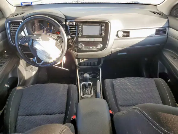 JA4AD2A38HZ034461 2017 MITSUBISHI OUTLANDER - Image 8