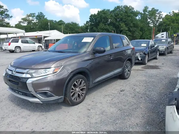JA4AD2A38HZ036209 2017 MITSUBISHI OUTLANDER - Image 2