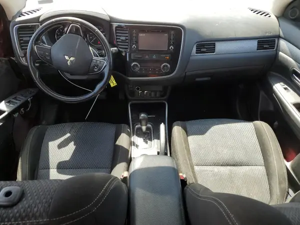 JA4AD2A38HZ041703 2017 MITSUBISHI OUTLANDER - Image 8