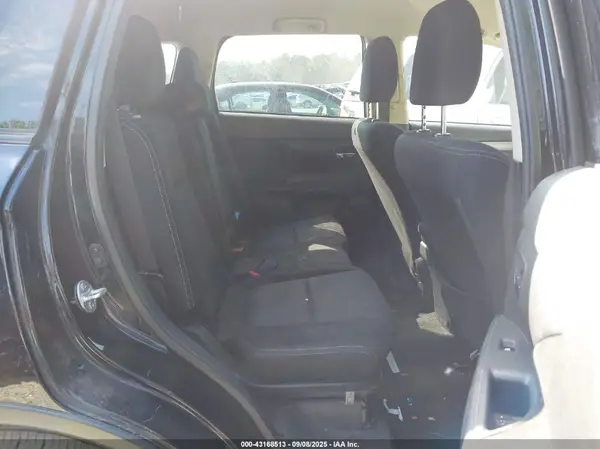 JA4AD2A38HZ046481 2017 MITSUBISHI OUTLANDER - Image 8