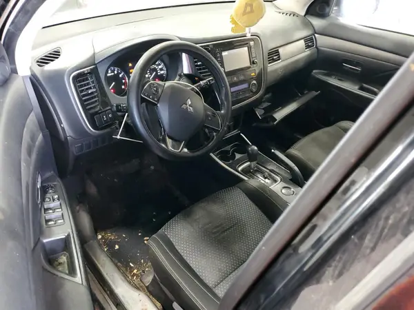 JA4AD2A38HZ051325 2017 MITSUBISHI OUTLANDER - Image 8
