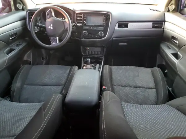 JA4AD2A38JJ001447 2018 MITSUBISHI OUTLANDER - Image 8