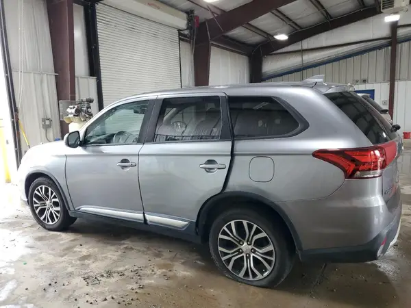 JA4AD2A38JZ011185 2018 MITSUBISHI OUTLANDER - Image 2