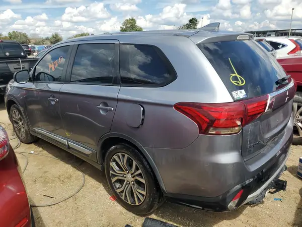 JA4AD2A38JZ015964 2018 MITSUBISHI OUTLANDER - Image 2