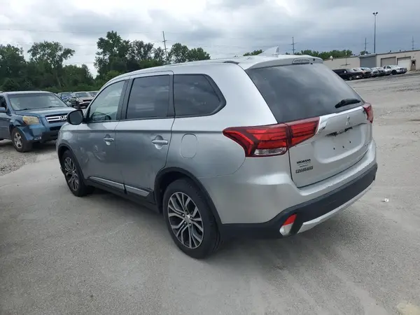 JA4AD2A38JZ017889 2018 MITSUBISHI OUTLANDER - Image 2