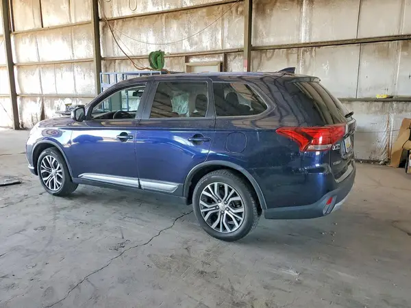 JA4AD2A38JZ062024 2018 MITSUBISHI OUTLANDER - Image 2