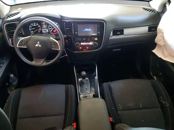 JA4AD2A38JZ062024 2018 MITSUBISHI OUTLANDER - Image 8