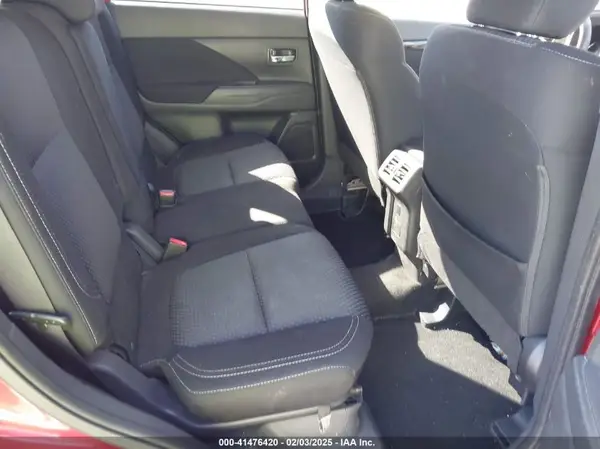 JA4AD2A38KZ003511 2019 MITSUBISHI OUTLANDER - Image 8