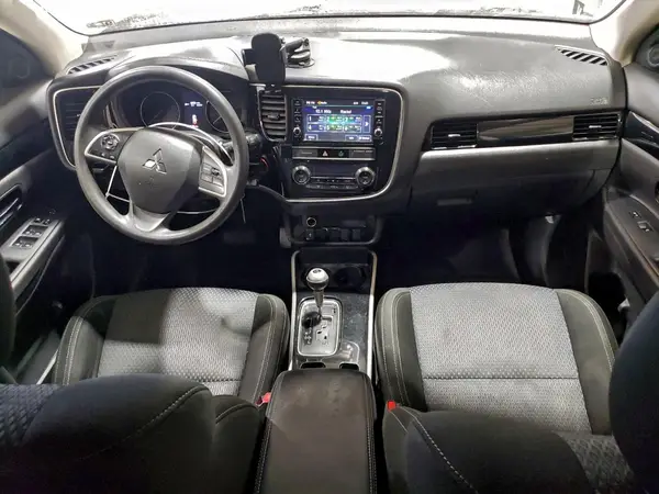 JA4AD2A38KZ012984 2019 MITSUBISHI OUTLANDER - Image 8