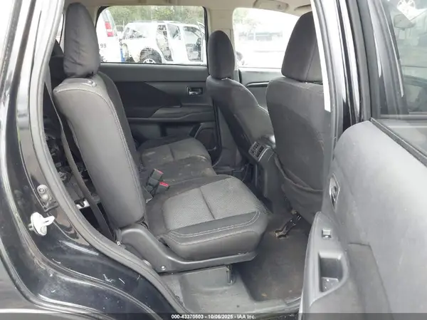 JA4AD2A38KZ016839 2019 MITSUBISHI OUTLANDER - Image 8