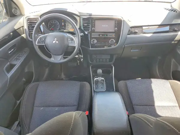 JA4AD2A38KZ019434 2019 MITSUBISHI OUTLANDER - Image 8