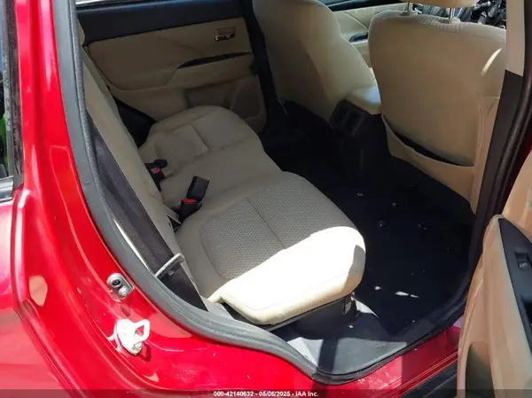 JA4AD2A38KZ025556 2019 MITSUBISHI OUTLANDER - Image 8