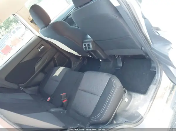JA4AD2A38KZ047475 2019 MITSUBISHI OUTLANDER - Image 8
