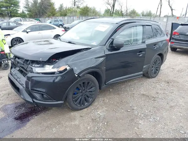 JA4AD2A38KZ047573 2019 MITSUBISHI OUTLANDER - Image 2