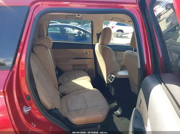 JA4AD2A38KZ055186 2019 MITSUBISHI OUTLANDER - Image 8