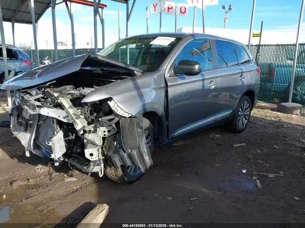 JA4AD2A38KZ055561 2019 MITSUBISHI OUTLANDER - Image 2