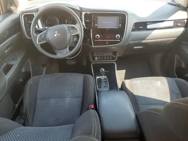 JA4AD2A38LZ016373 2020 MITSUBISHI OUTLANDER - Image 8