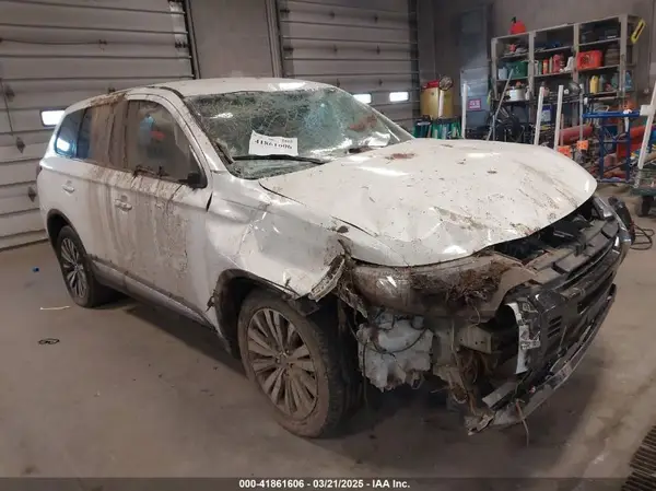 JA4AD2A38LZ017751 2020 MITSUBISHI OUTLANDER - Image 1