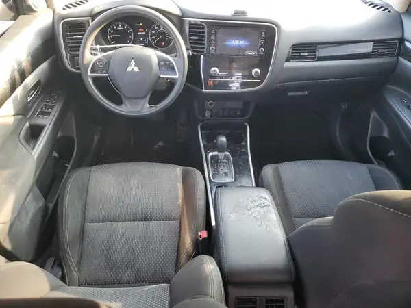 JA4AD2A38LZ018463 2020 MITSUBISHI OUTLANDER - Image 8