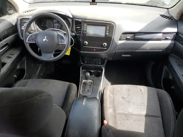 JA4AD2A38LZ039040 2020 MITSUBISHI OUTLANDER - Image 8