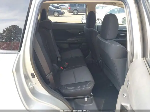 JA4AD2A38LZ040169 2020 MITSUBISHI OUTLANDER - Image 8
