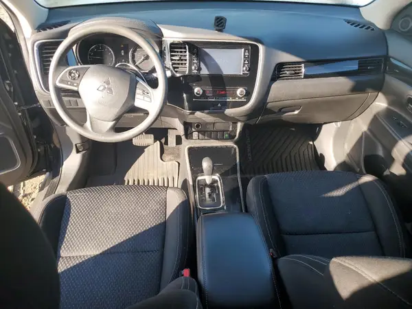 JA4AD2A38LZ045811 2020 MITSUBISHI OUTLANDER - Image 8