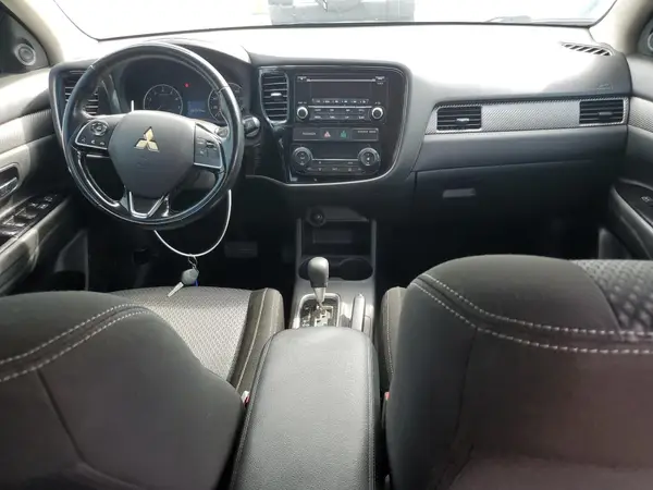 JA4AD2A39GZ008319 2016 MITSUBISHI OUTLANDER - Image 8
