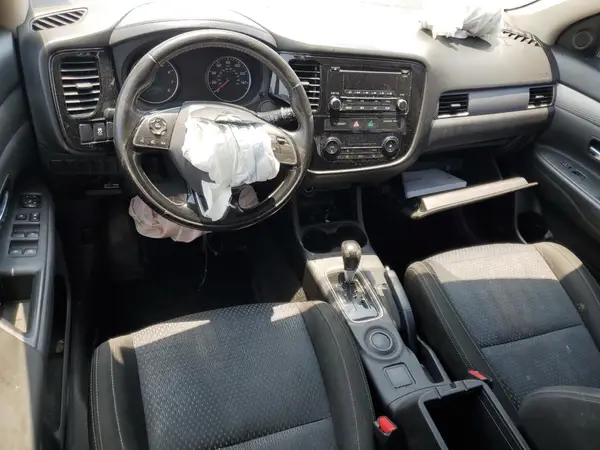 JA4AD2A39GZ011172 2016 MITSUBISHI OUTLANDER - Image 8